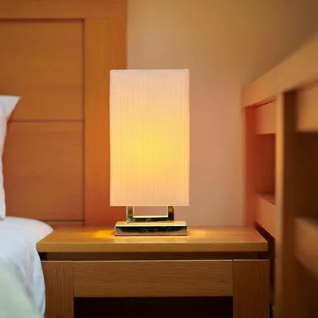 Lux Privatni 411 U Sklopu Vucko Τζαχορίνα