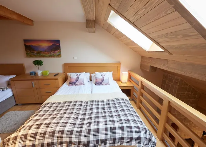 Lux Privatni 411 U Sklopu Vucko